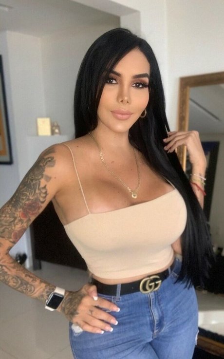 Celeste Useche xxx pornstar img