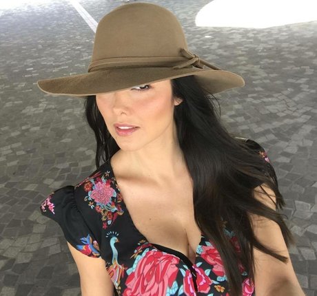 Marlene Favela art actress img