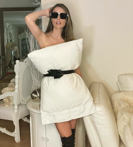 colombian teen onlyfans pornos pictures