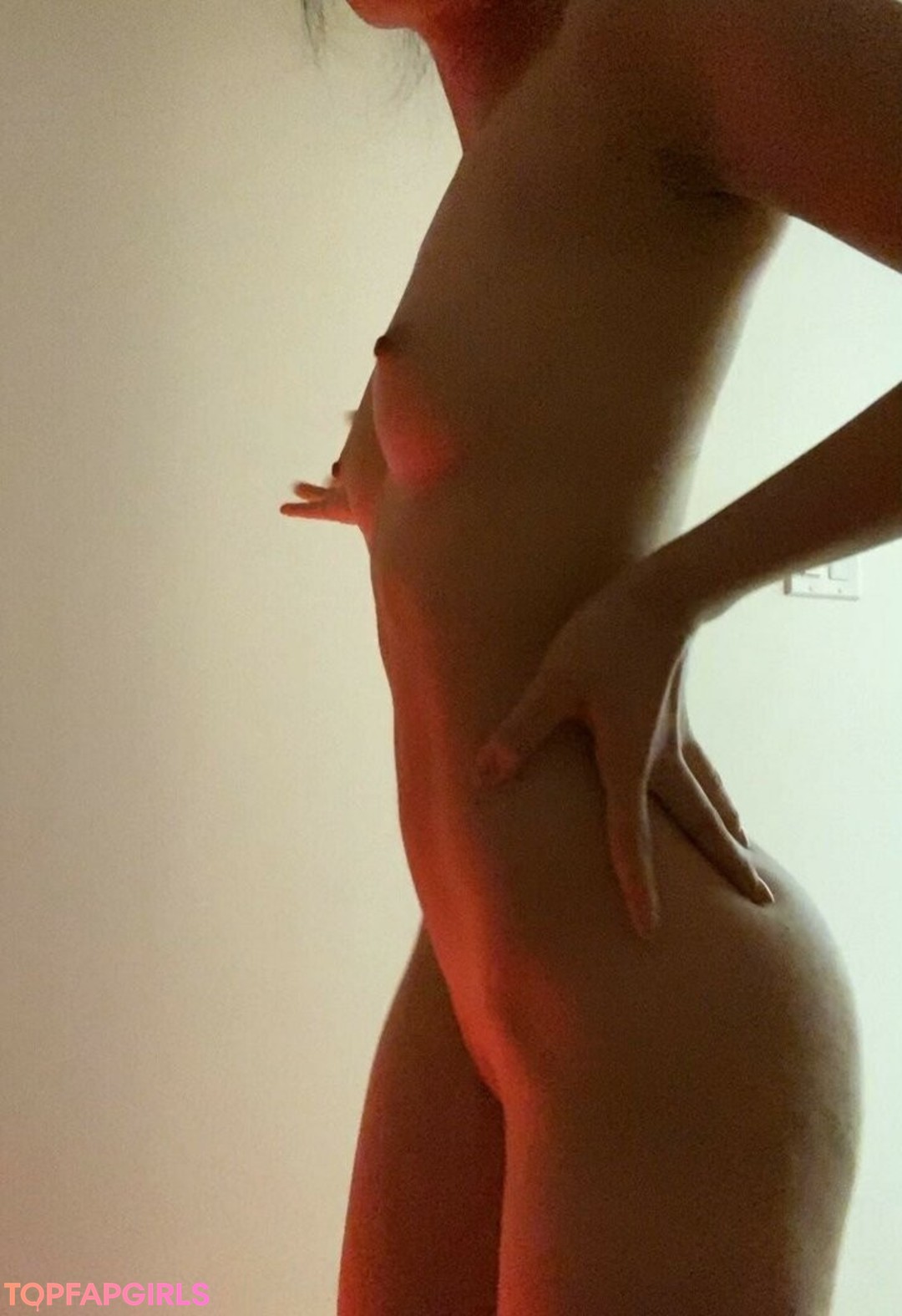 curvy muscle onlyfans naked images