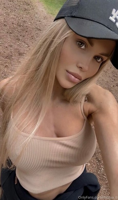 Anastasiya Timonina star erotic galleries