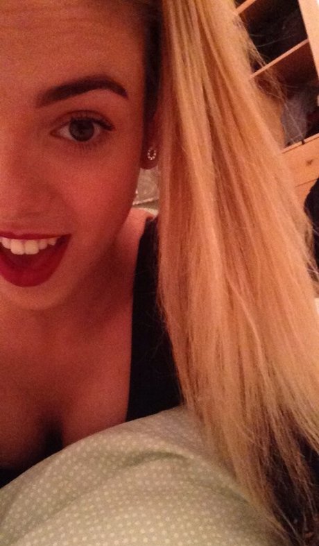 hot asian onlyfans nude images