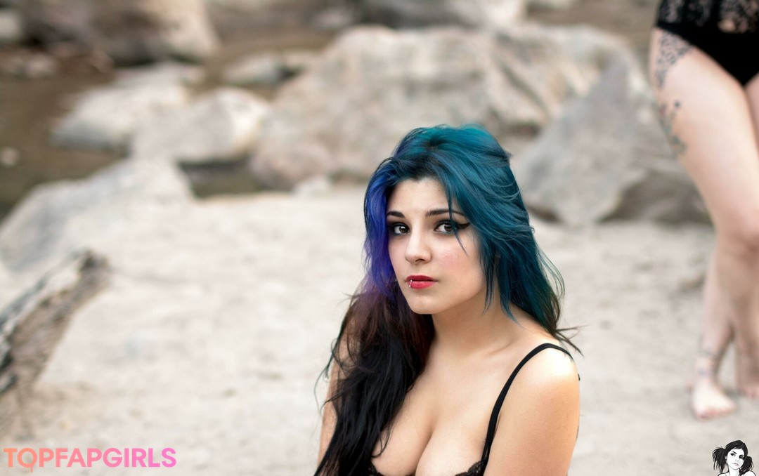 Fernanda Mercury nude model picture