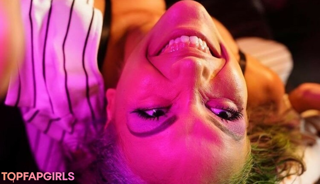 Salina De La Renta nude star photos