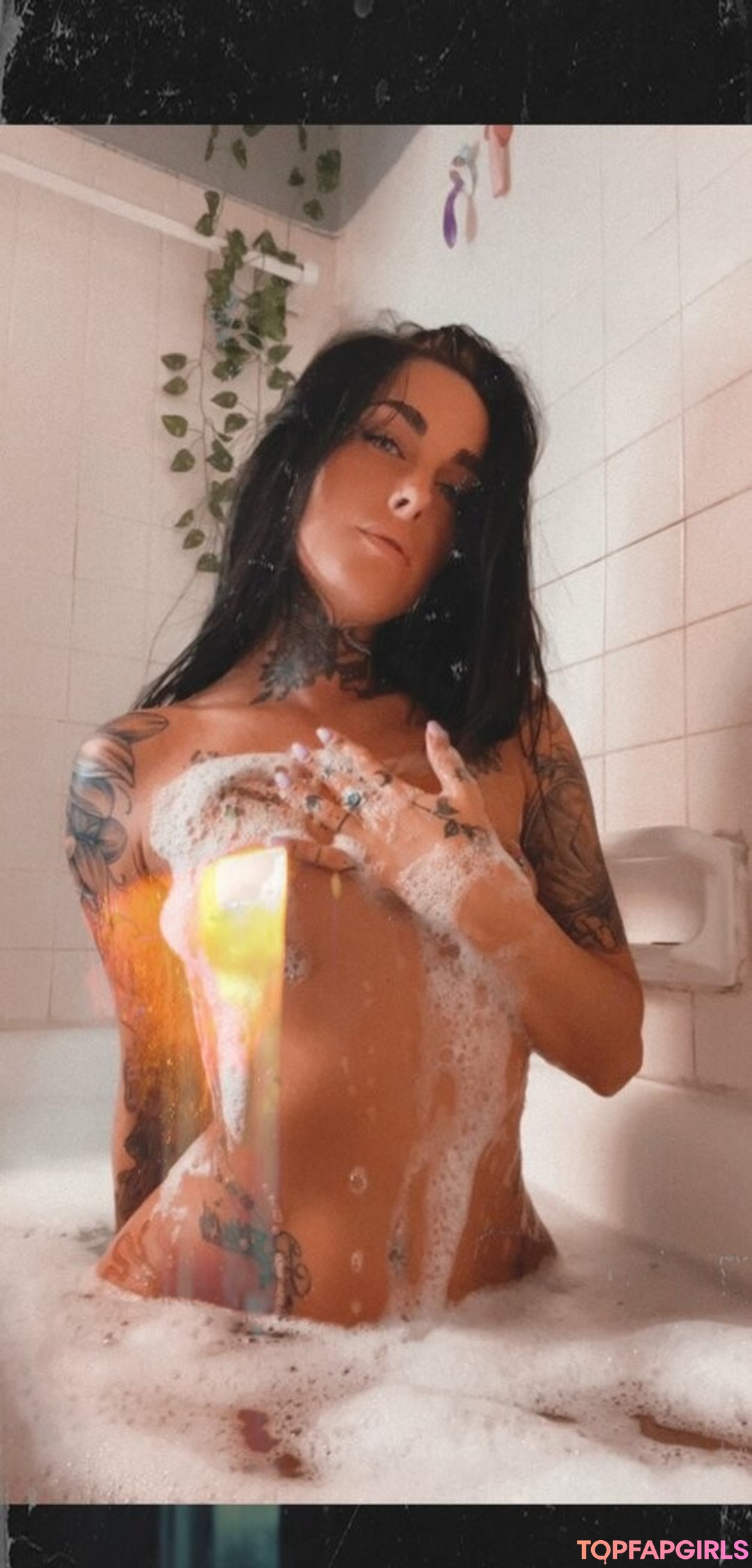 Tattoolovie09 top profile image