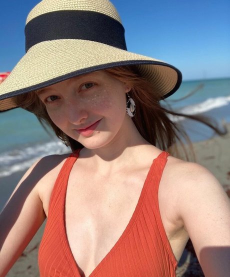 big tits young onlyfans erotic pic