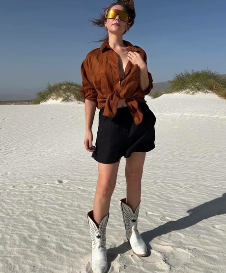 hot asian onlyfans porn images