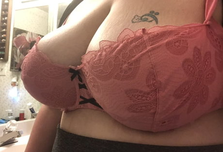 tall milf onlyfans top picture