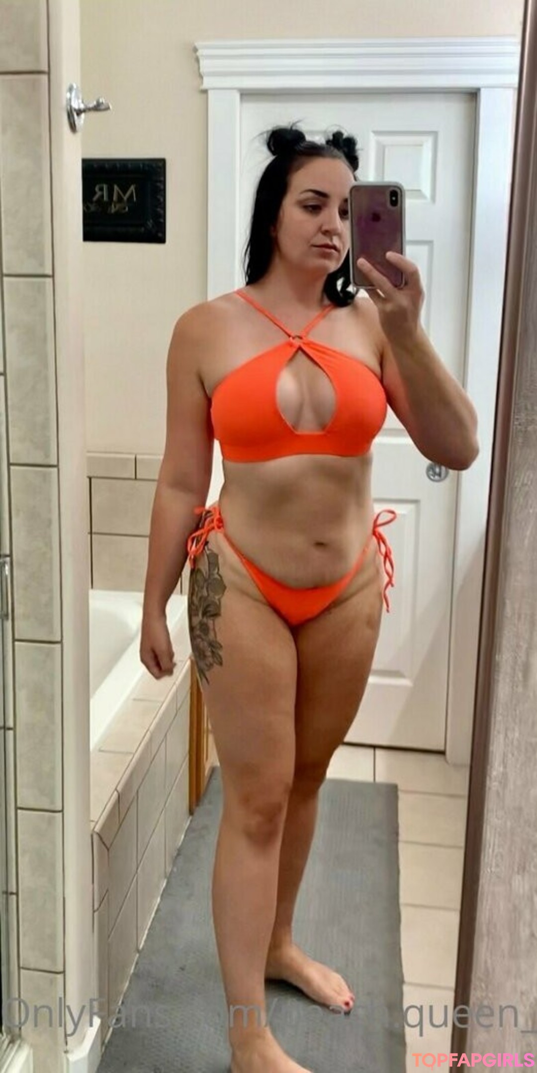 Peach Queen 2 star xxx photo