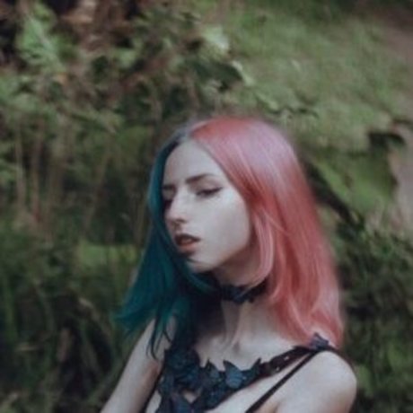 Rocken Rollia art pornstar img