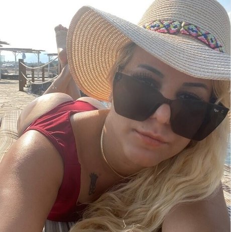 Beste Barkut pornstar nudes archive