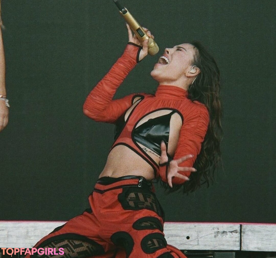 famous asian onlyfans hot porn pic