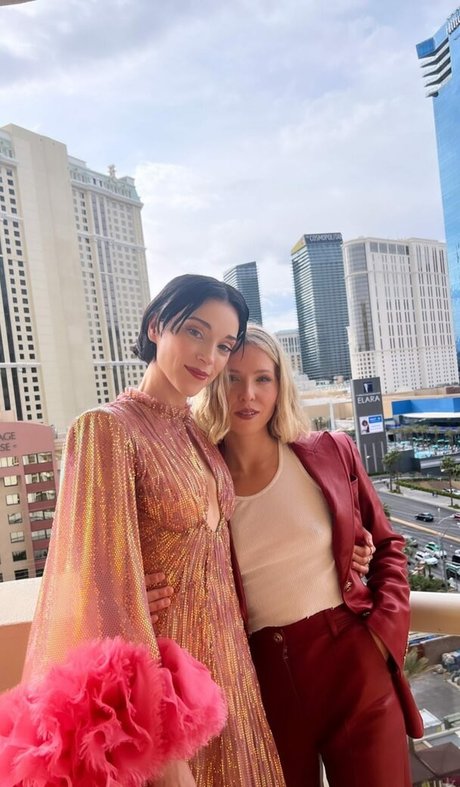 St Vincent model xxx galleries