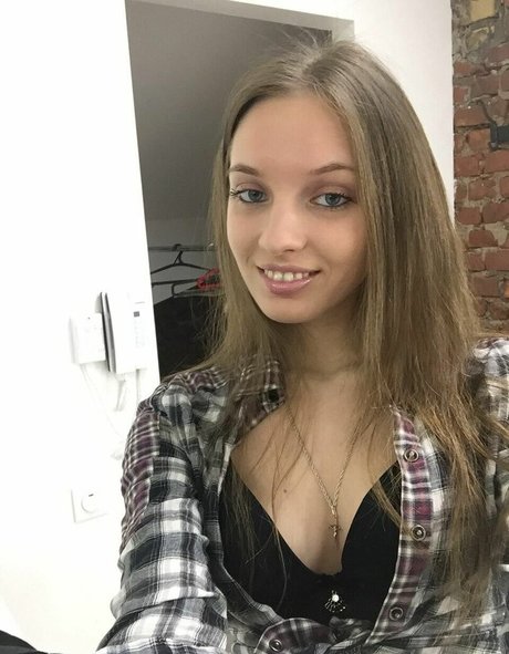 Vika Lita star erotic pic