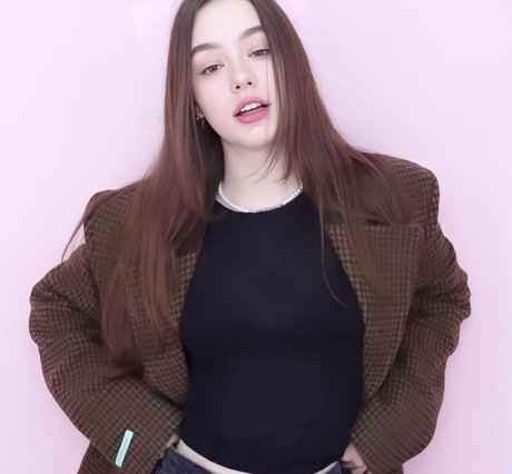 Dasha Tarab pornstar exclusive img