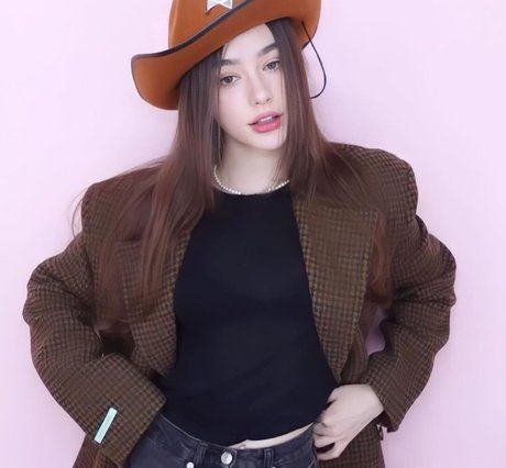 Dasha Tarab exclusive pornstar images