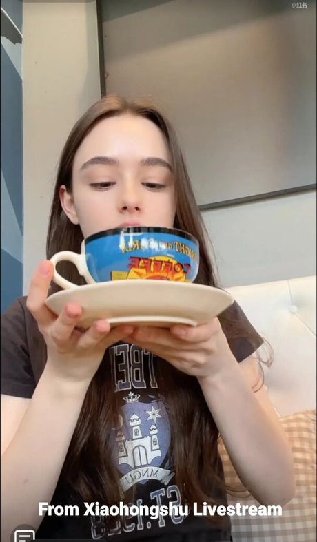 Dasha Tarab best actress images