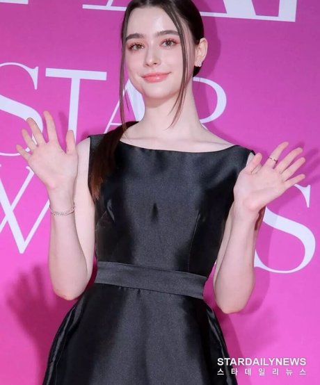 Dasha Tarab nice pornstar image