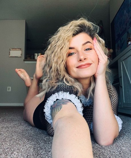 Beekay5667 exclusive model pictures