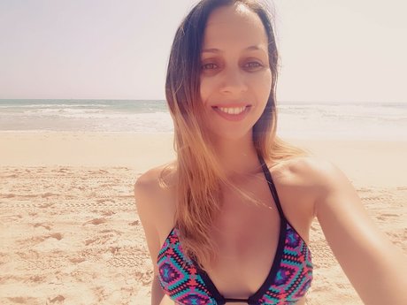 Jennie Naz beautiful pornstar images