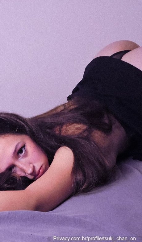 Tsuki Chan exclusive star archive