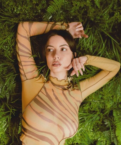 oliviarose nude actress archive