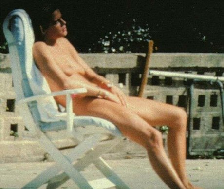 royals erotic actress pic