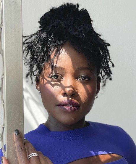 Lupita Nyong o nice star images