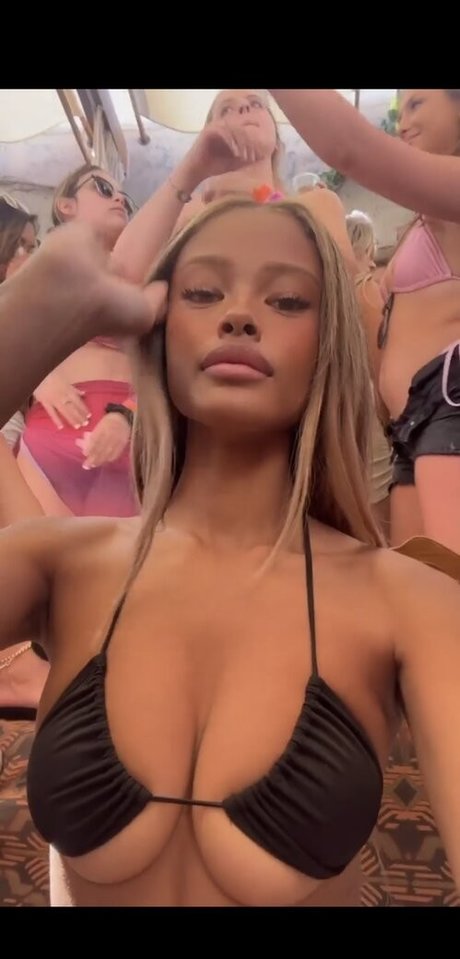 Vinetrria Vinetria pretty star image