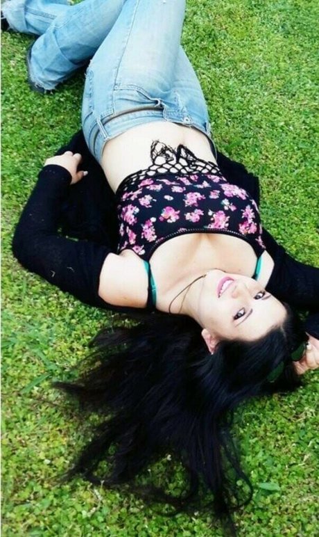 Theodwra Drinia sexy star gallery