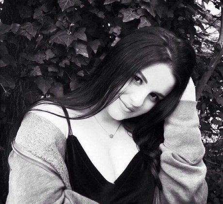 Theodwra Drinia best model image