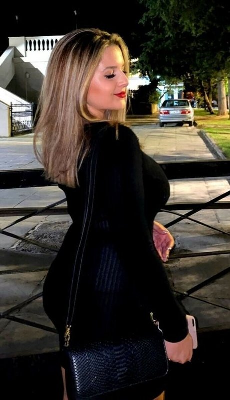 Theodwra Drinia sexy actress photo