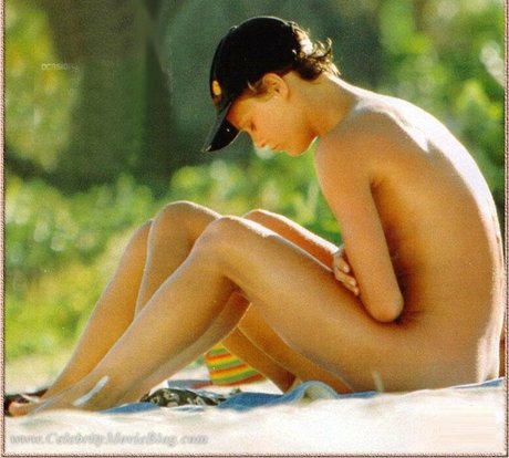 Vanessa Paradis pornstar image