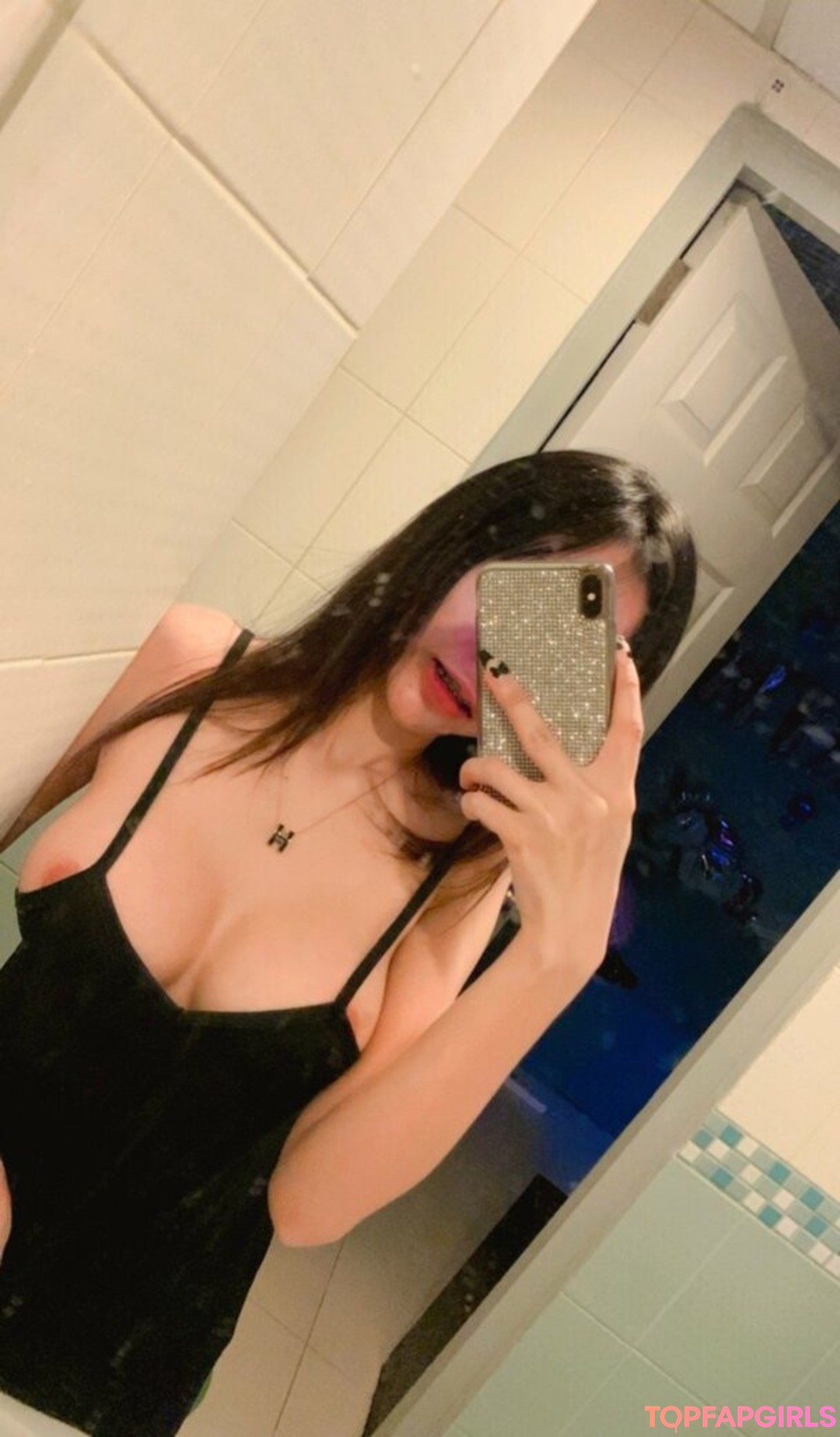 Hwanyen nudes star pic