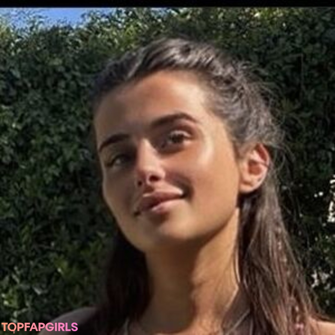 Caroline Baldini model pretty pictures