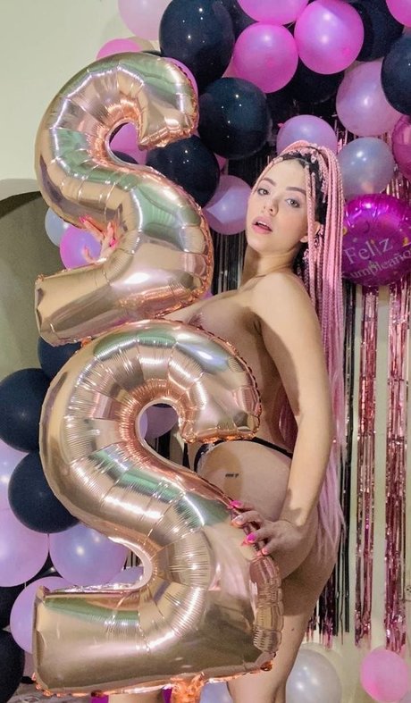 Genesis Muneton model sex picture