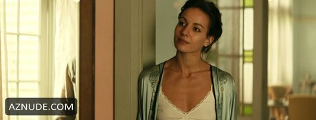 Antonia Desplat star erotic pic