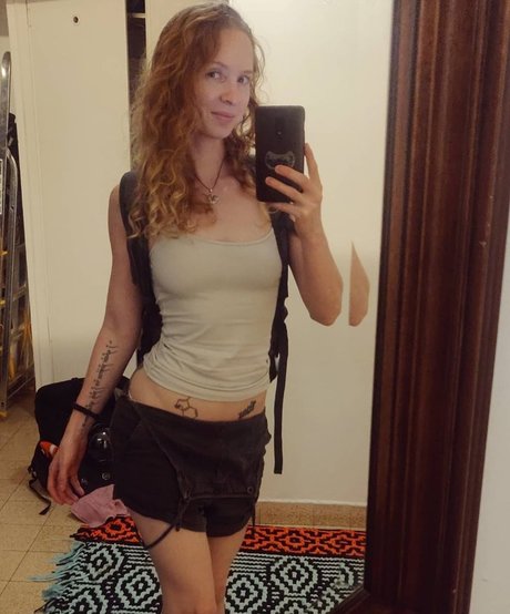 Infy Snow profile image