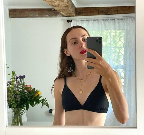 lesbian milf onlyfans beautiful nude pictures