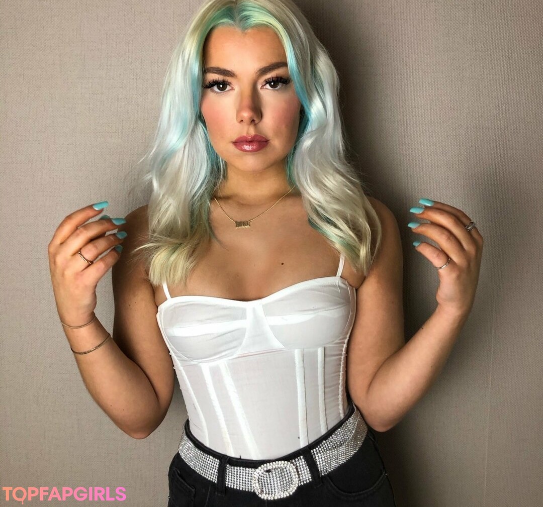 Beccajune art actress galleries