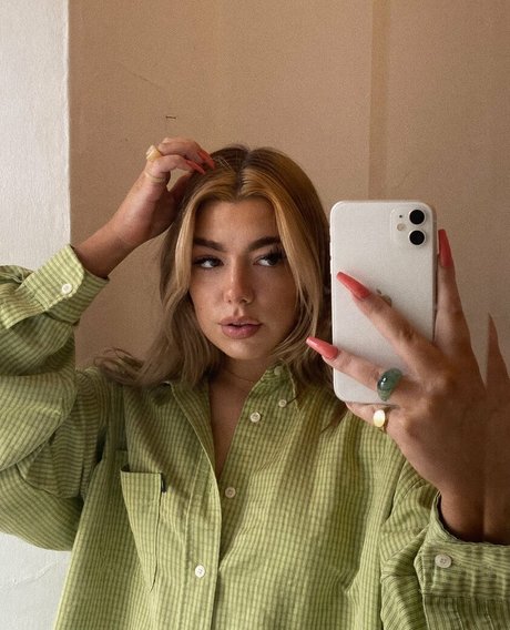 Beccajune model nudes gallery