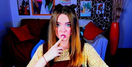 Lindawoodsy pornographic model images