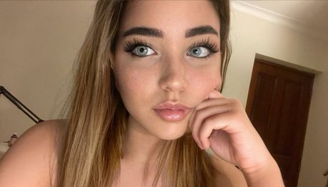 Natasha Snyder hot pornstar galleries