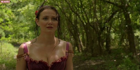 Andi Matichak star pornographic pics