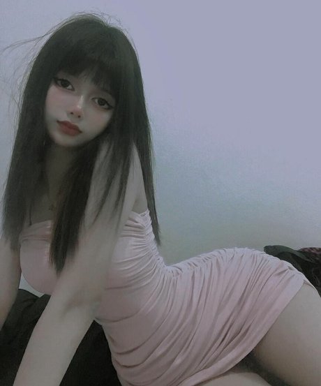 brunette petite onlyfans pretty image