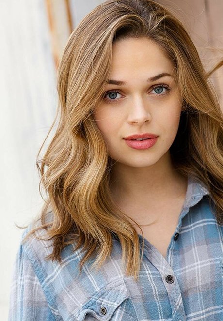 Alyssa Jirrels hot model photos