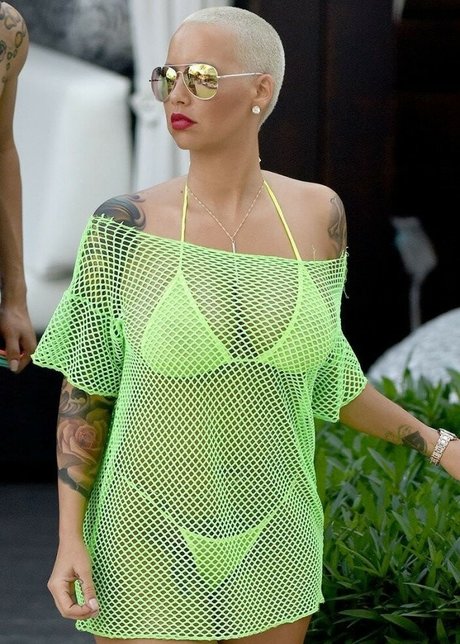 Amber Levonchuck top pornstar pictures