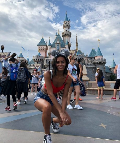 Alexis Gaube sex actress galleries