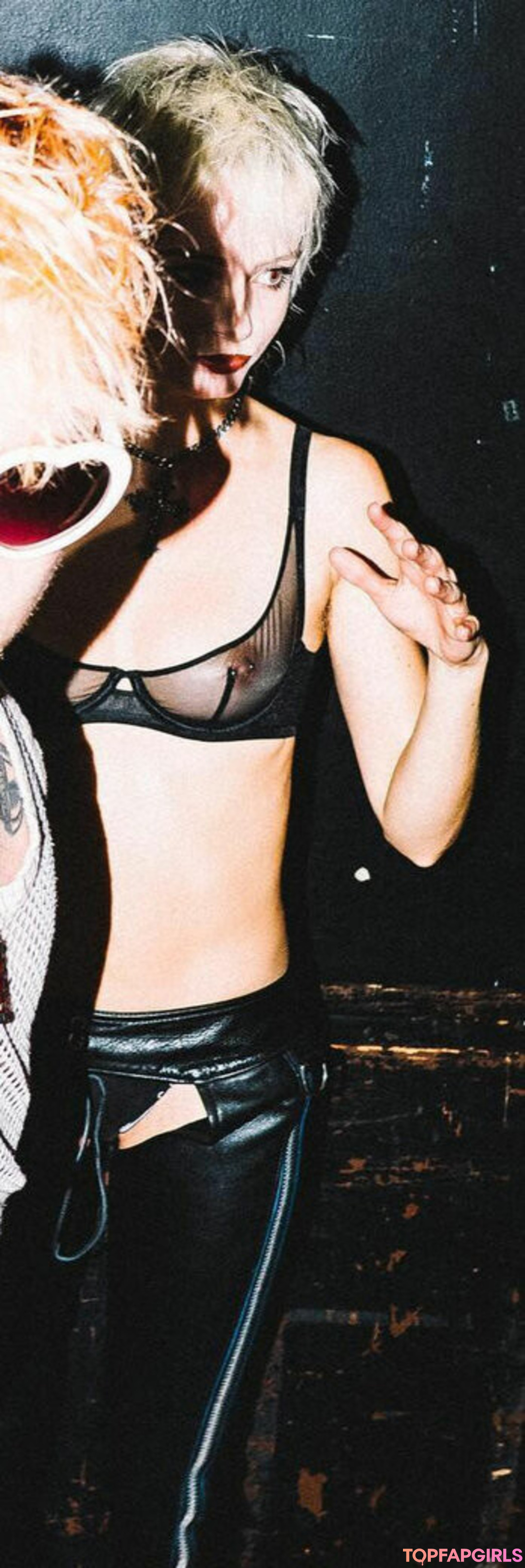 Milkie Way hot model pic