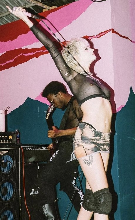 Milkie Way pornstar adult images